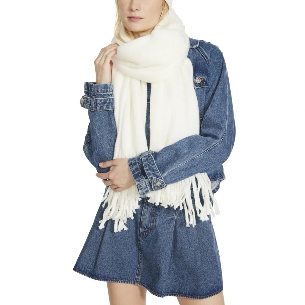 STEVE MADDEN Super-Soft Knit Muffler Chunky White Oversized Scarf